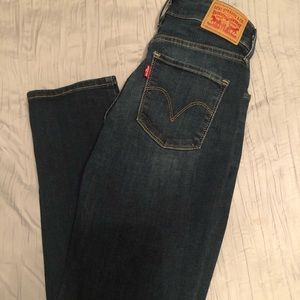 Women’s Levi Jeans